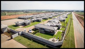 Aerial photograph of Eastlands Mature Lifestyle Estate houses